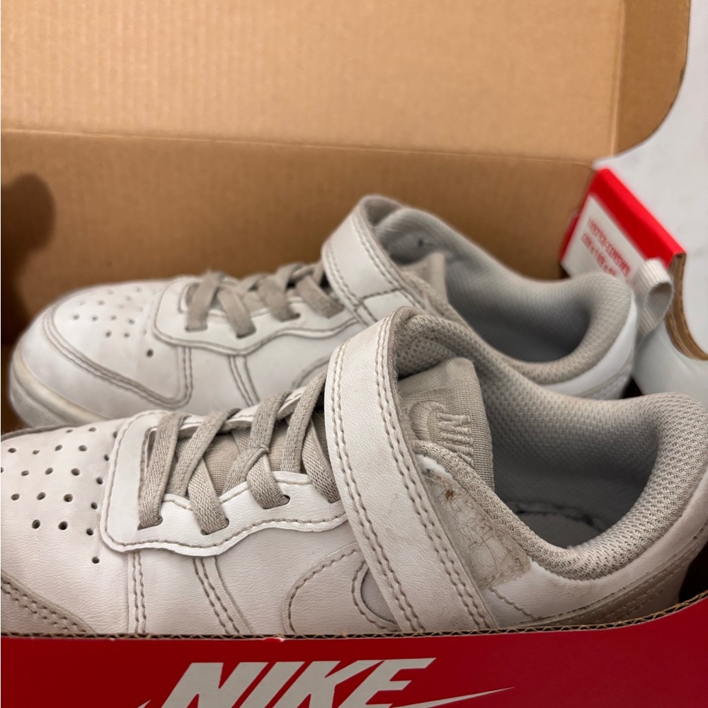 Nike Toddler White Sneakers 11C-unisex - Picture 1 of 5